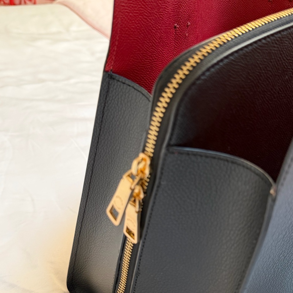 Coach Tatum carryall tore - Picture 7 of 12